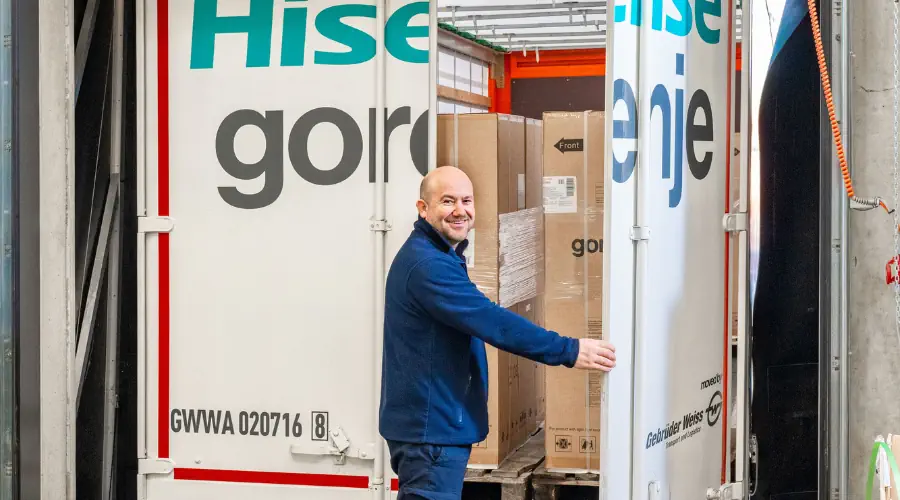 AT_Hisense_logistic_partnership_gebruder_weiss-3-CMS-900x500.webp AT_Hisense_logistic_partnership_gebruder_weiss-3-CMS-900x500.webp