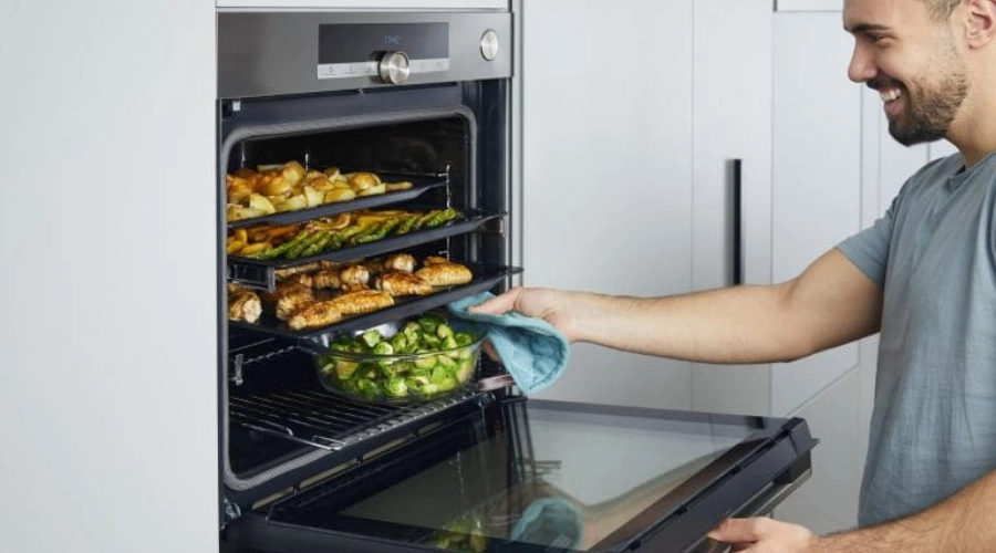 DK_hisenses_new_generation_of_built_in_ovens_Image3.webp DK_hisenses_new_generation_of_built_in_ovens_Image3.webp