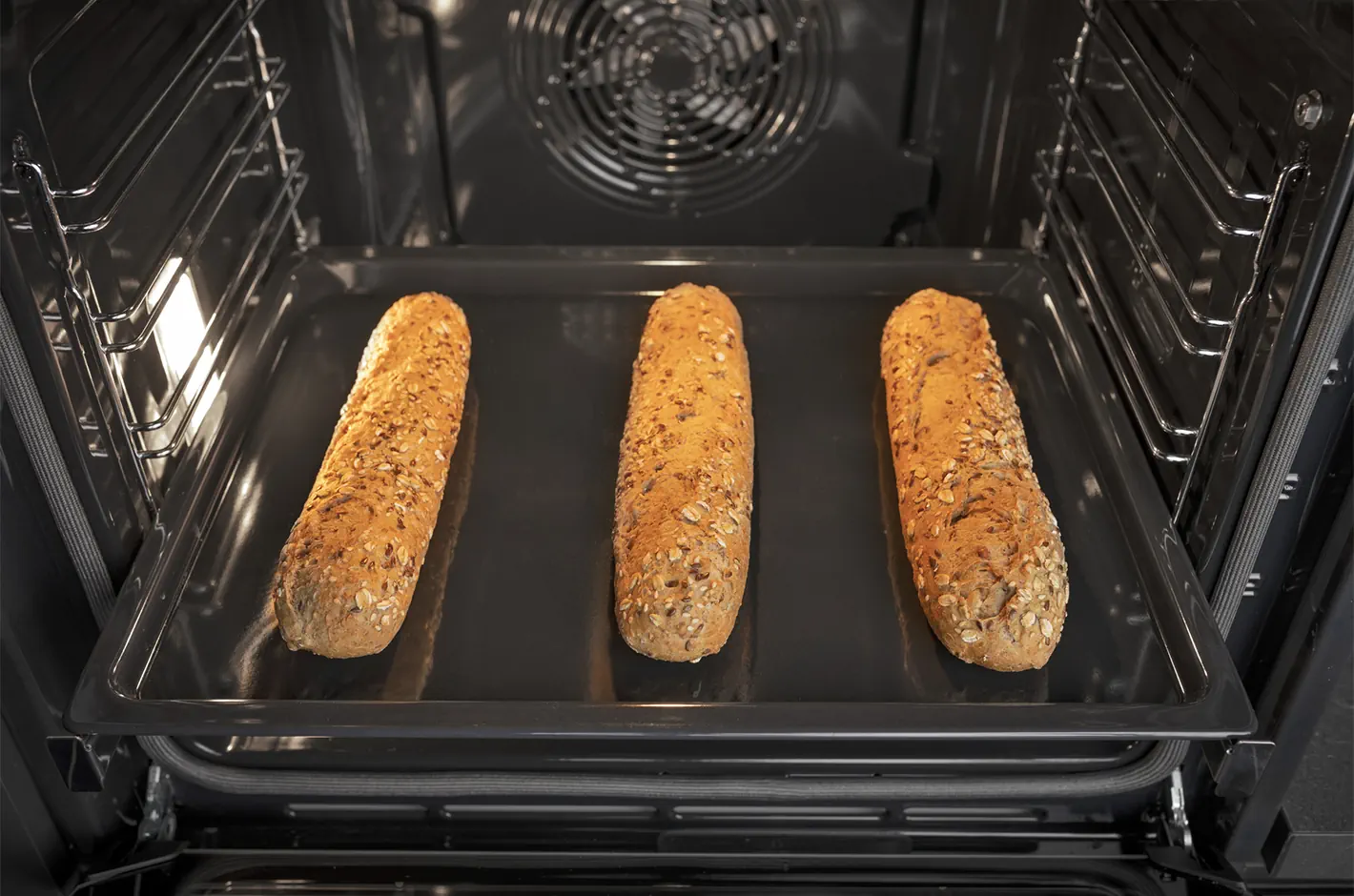 SI_HIS_Pecica_plus_AirFry_even_bake_1420x940_2.webp SI_HIS_Pecica_plus_AirFry_even_bake_1420x940_2.webp