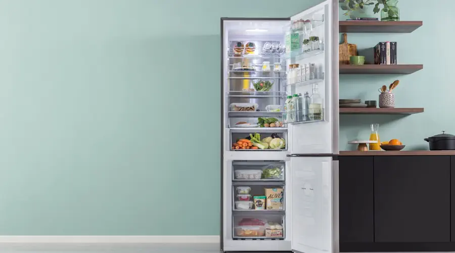 hisense-blog-uk-fridge-900x500.webp