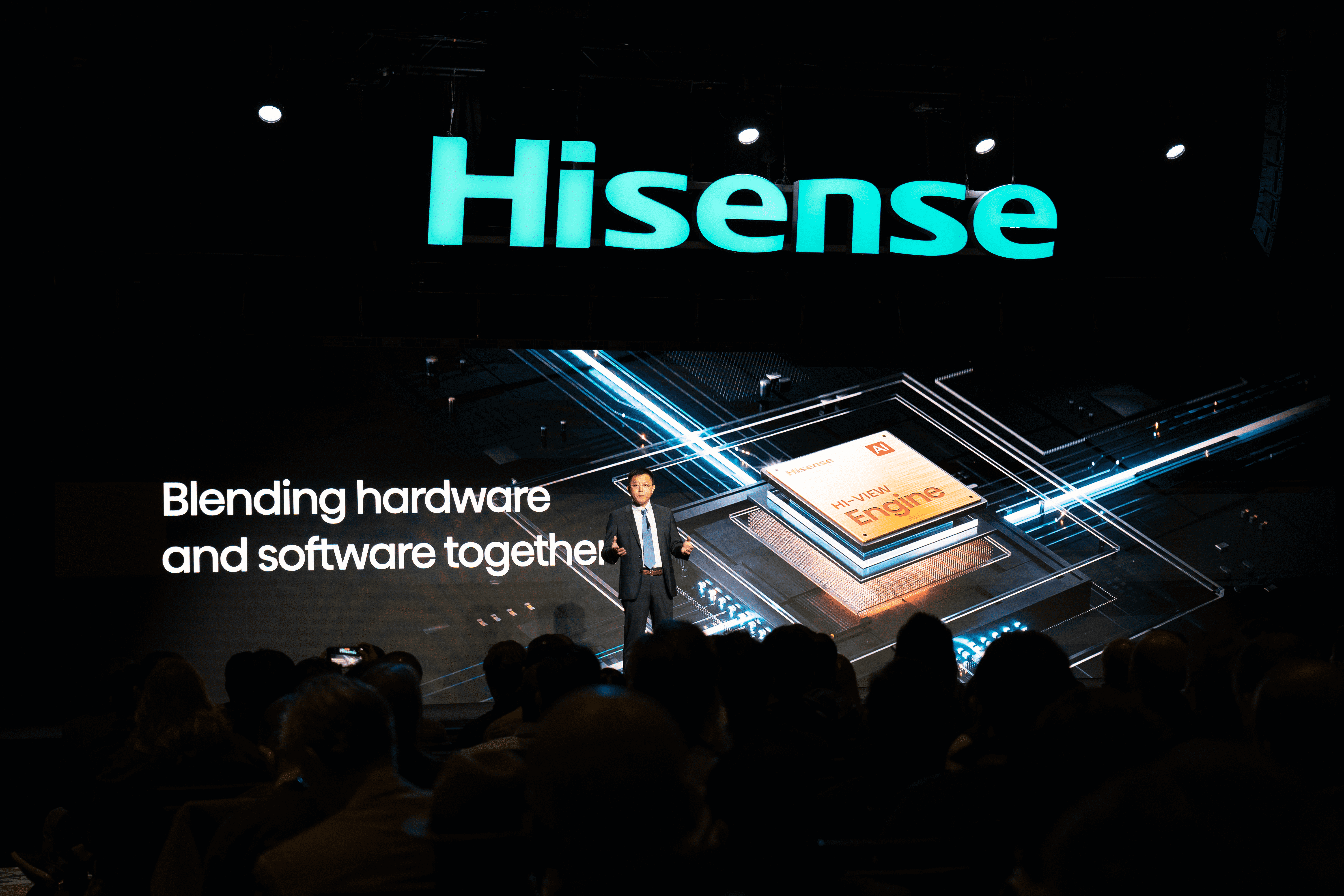hisense_ces_6_optimized-2.png